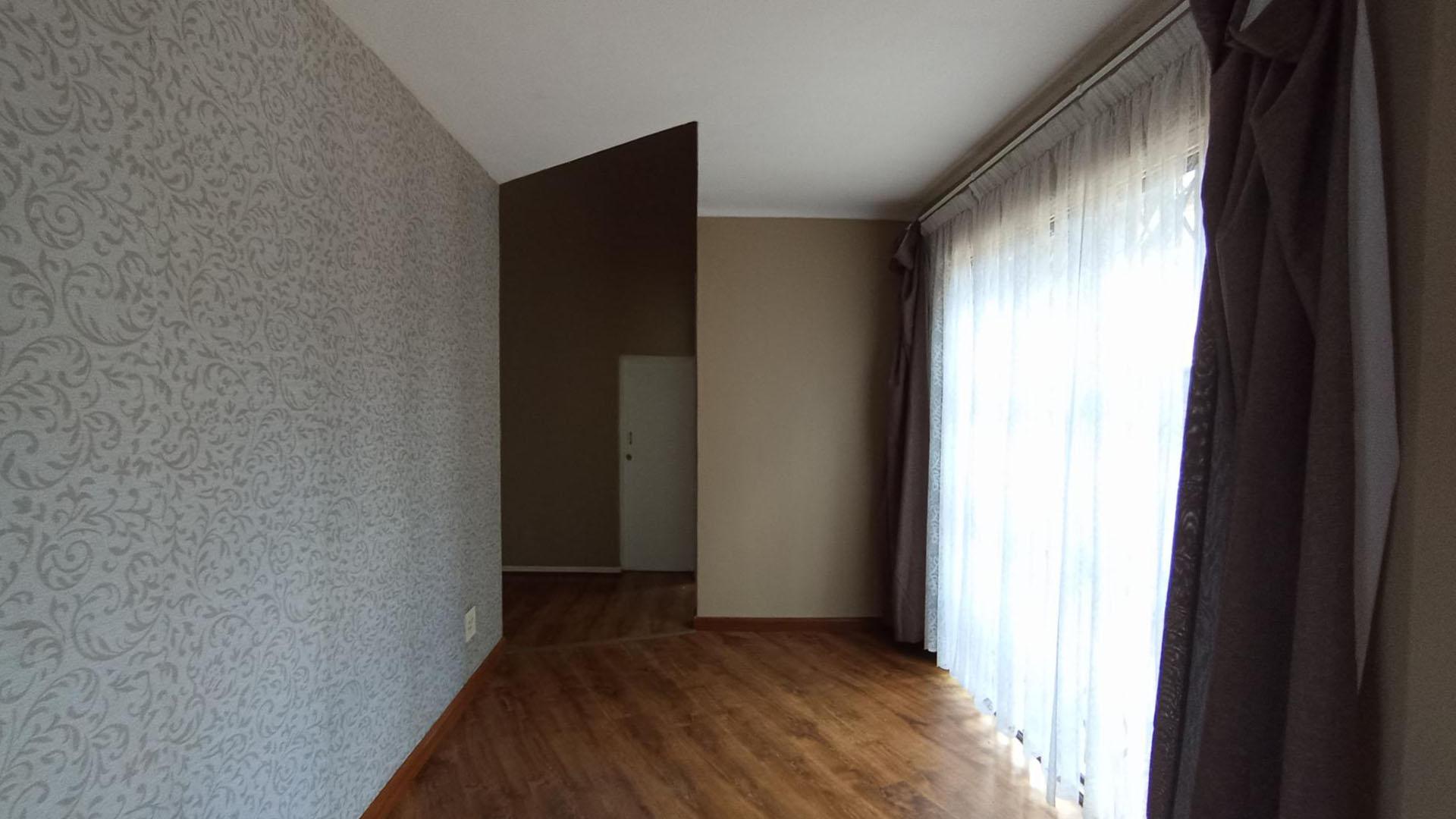 Spaces - 57 square meters of property in Kilner park