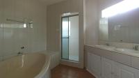 Main Bathroom - 11 square meters of property in Kilner park