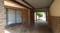 Patio - 30 square meters of property in Kilner park