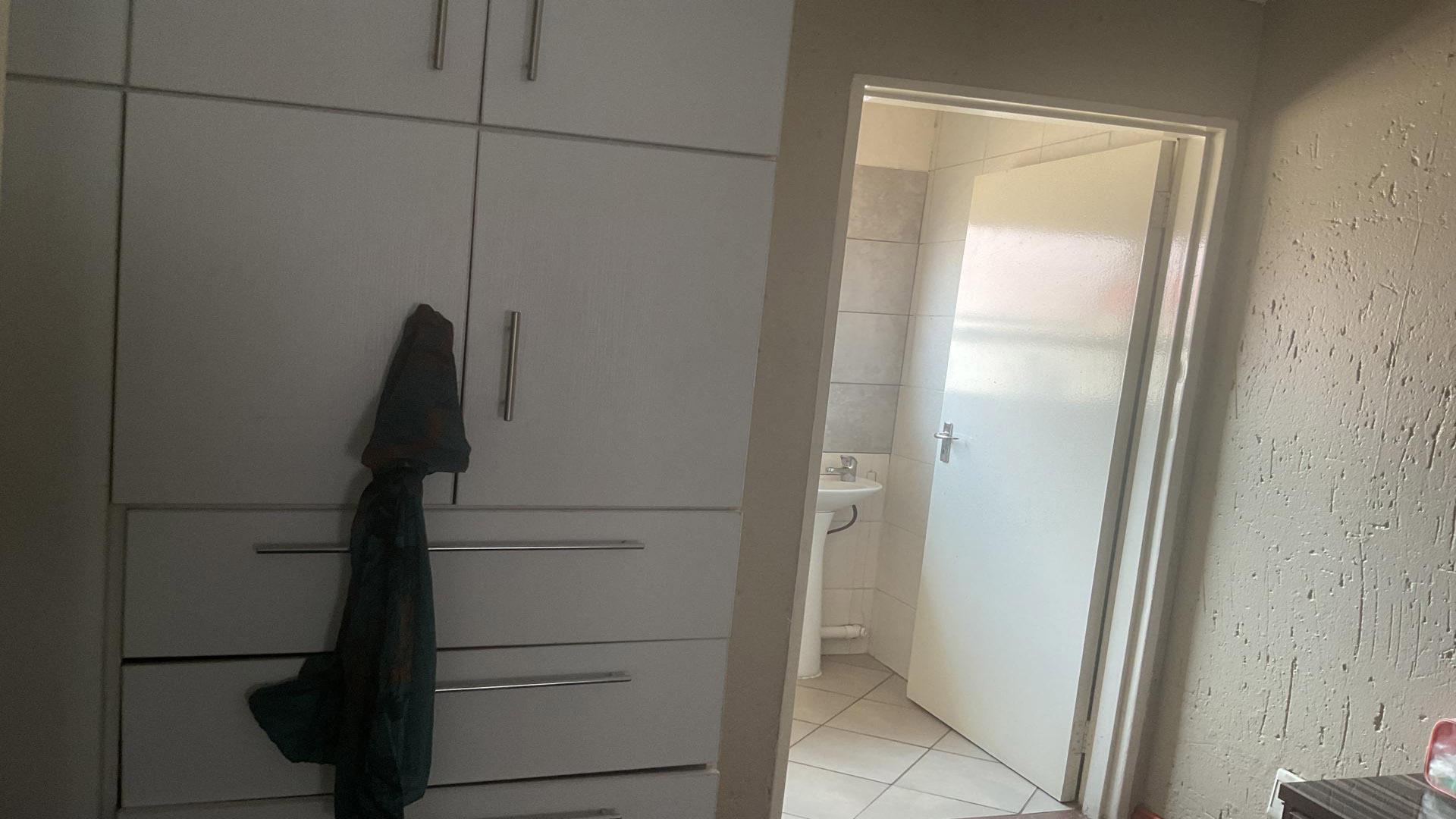 Bed Room 1 of property in Riverlea - JHB