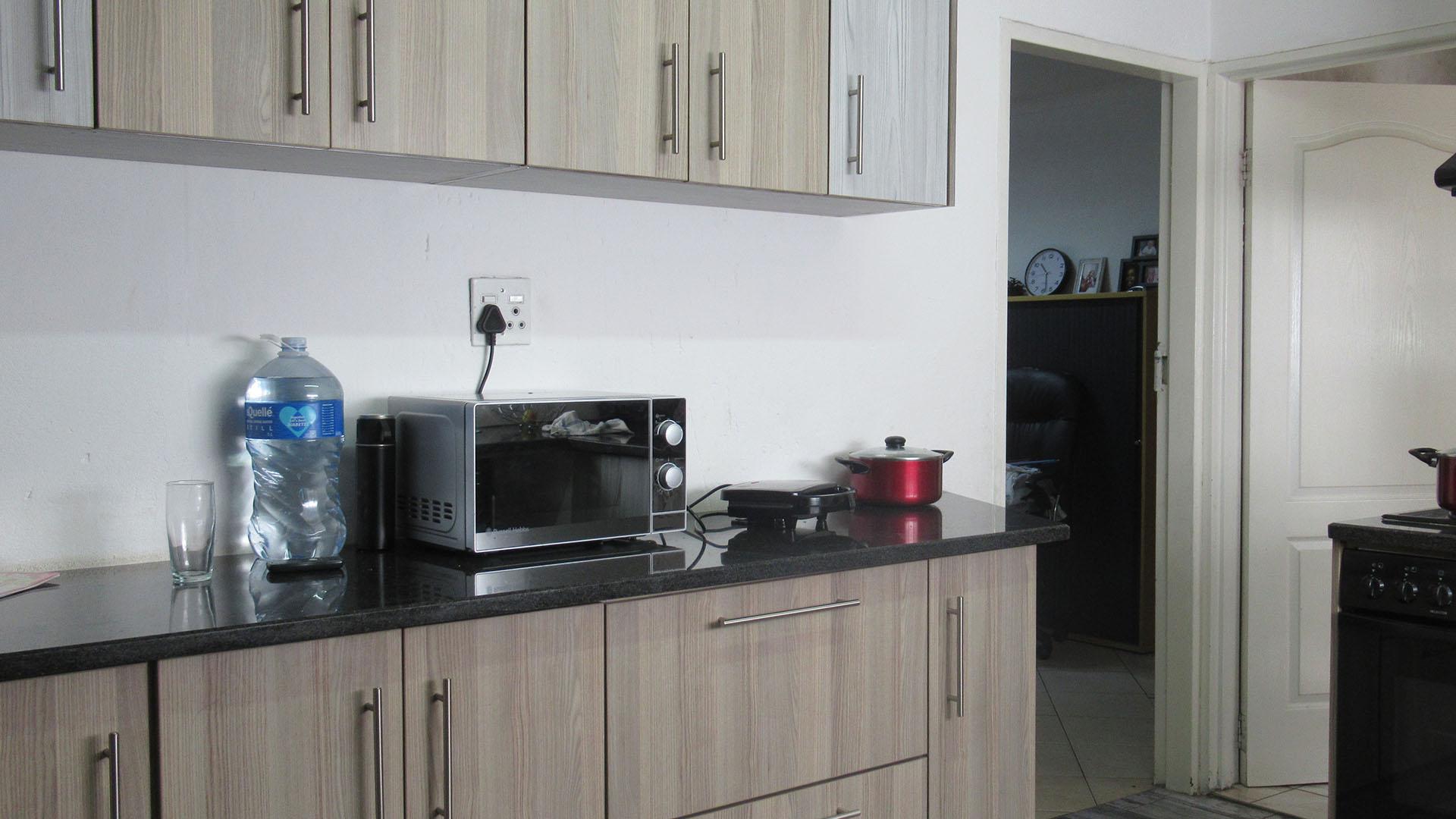 Kitchen - 26 square meters of property in Riverlea - JHB