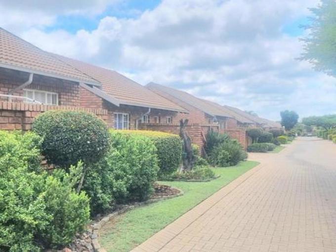 Simplex for Sale For Sale in Amberfield - MR699184