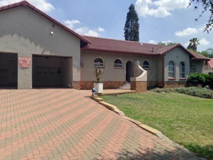 3 Bedroom House for Sale For Sale in Mulbarton - MR699189