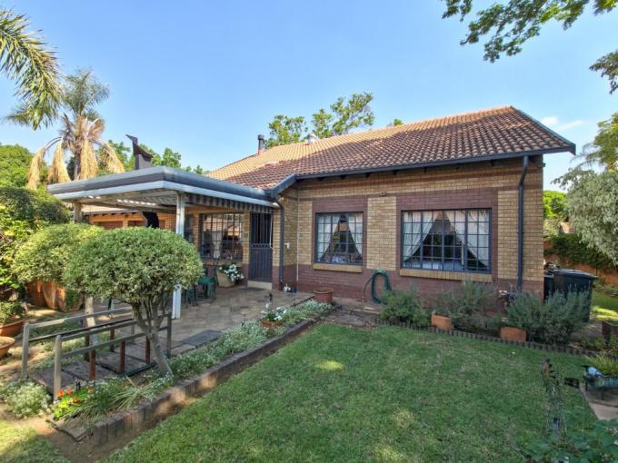 3 Bedroom Simplex for Sale For Sale in Die Wilgers - MR699190