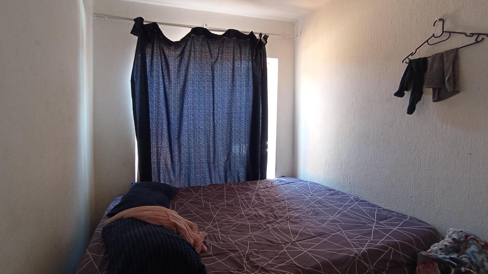 Bed Room 2 - 7 square meters of property in Pretoria North