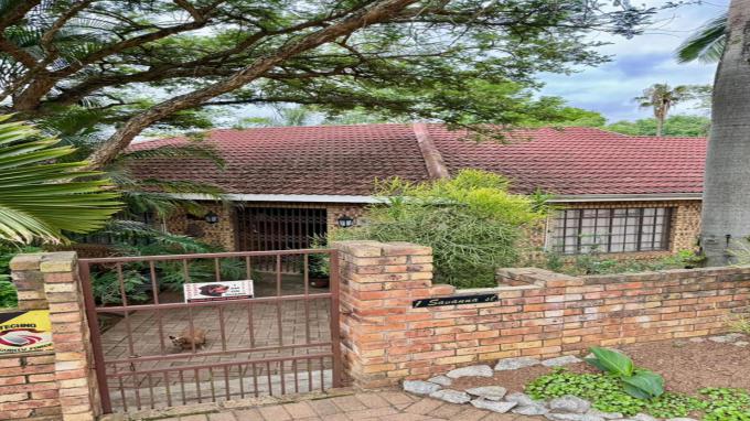 3 Bedroom Freehold Residence for Sale For Sale in West Acres - Home Sell - MR699218