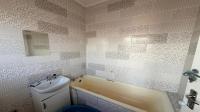 Bathroom 1 of property in Kimberley