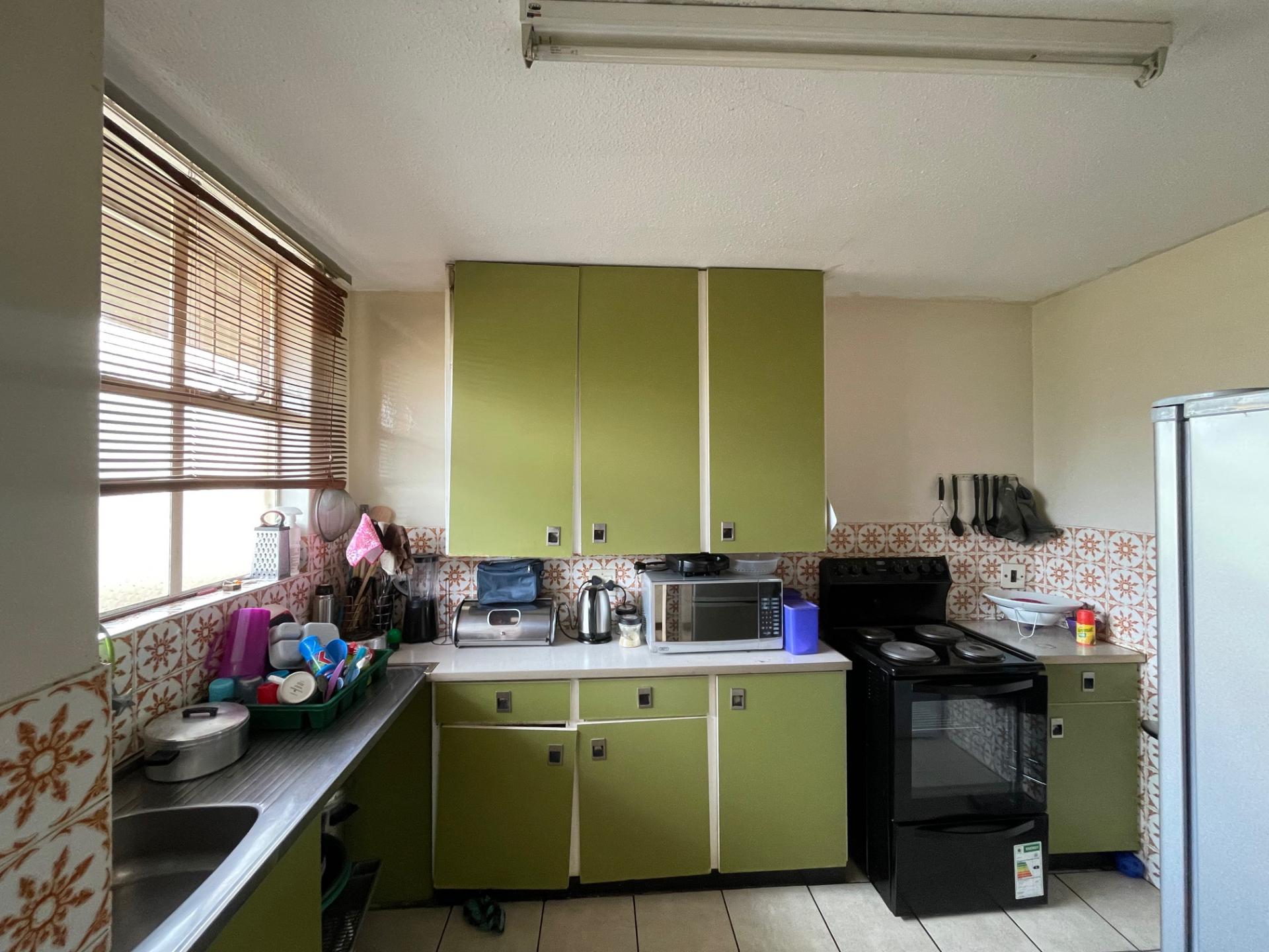  of property in Sunnyside