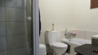 Main Bathroom - 5 square meters of property in Paulshof