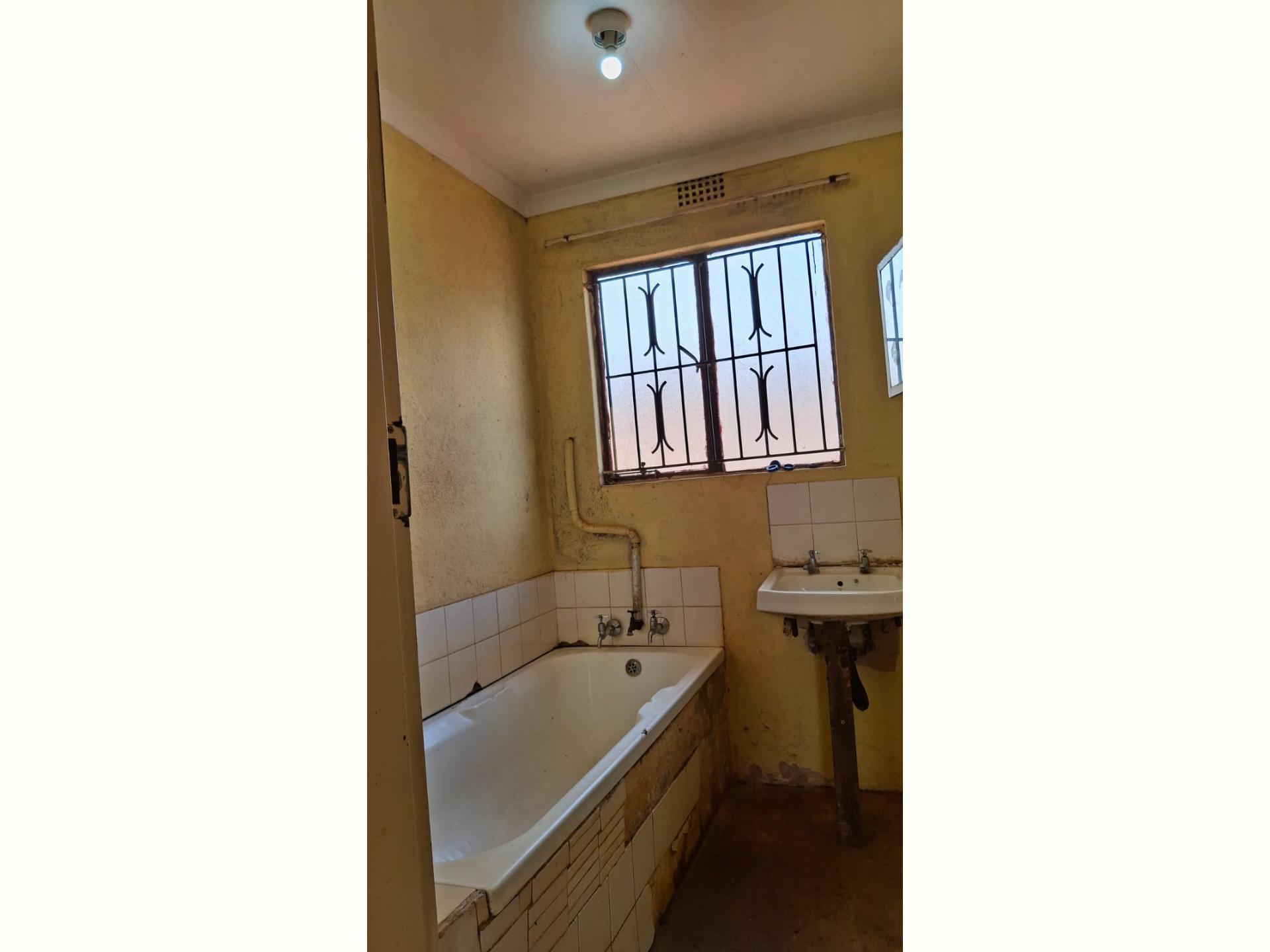  of property in Ennerdale South