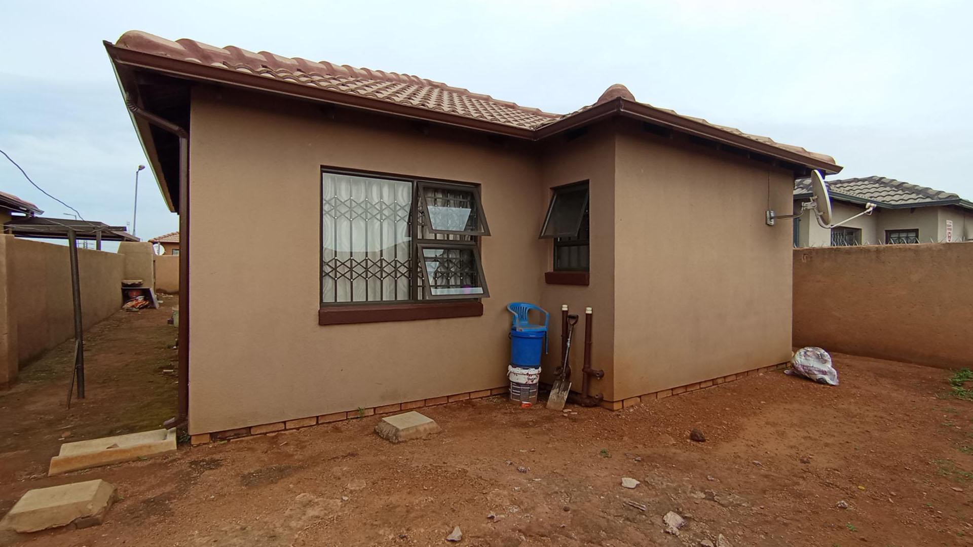 Backyard of property in Soshanguve