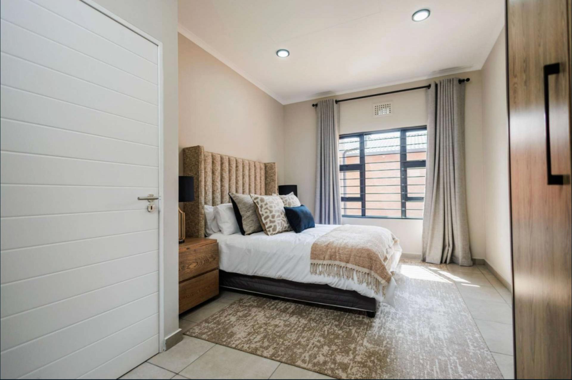  of property in Rietvalleirand