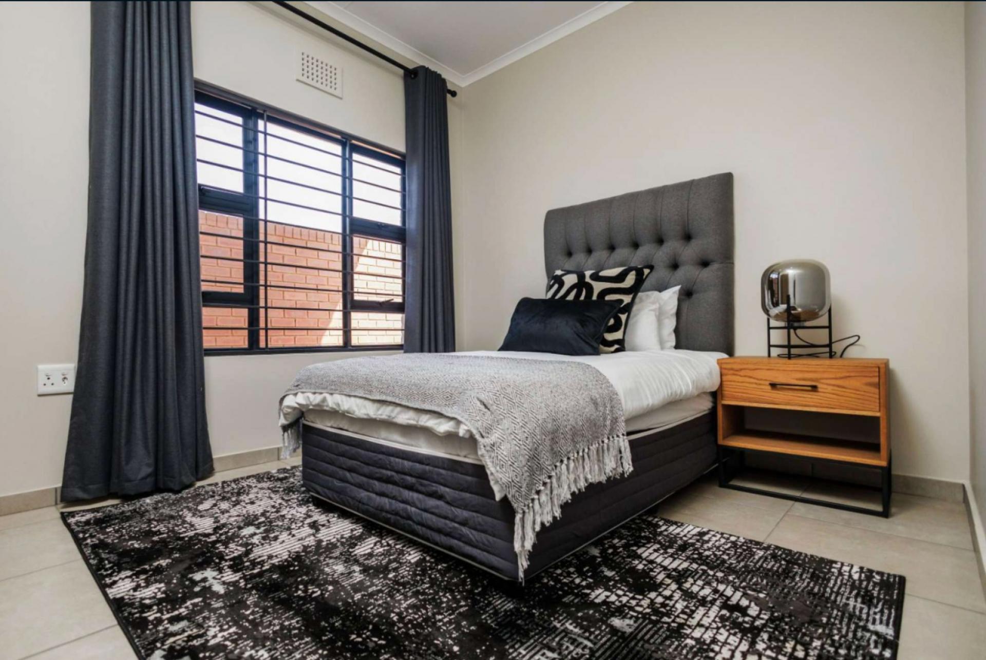  of property in Rietvalleirand