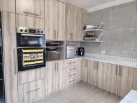  of property in Brackenhurst