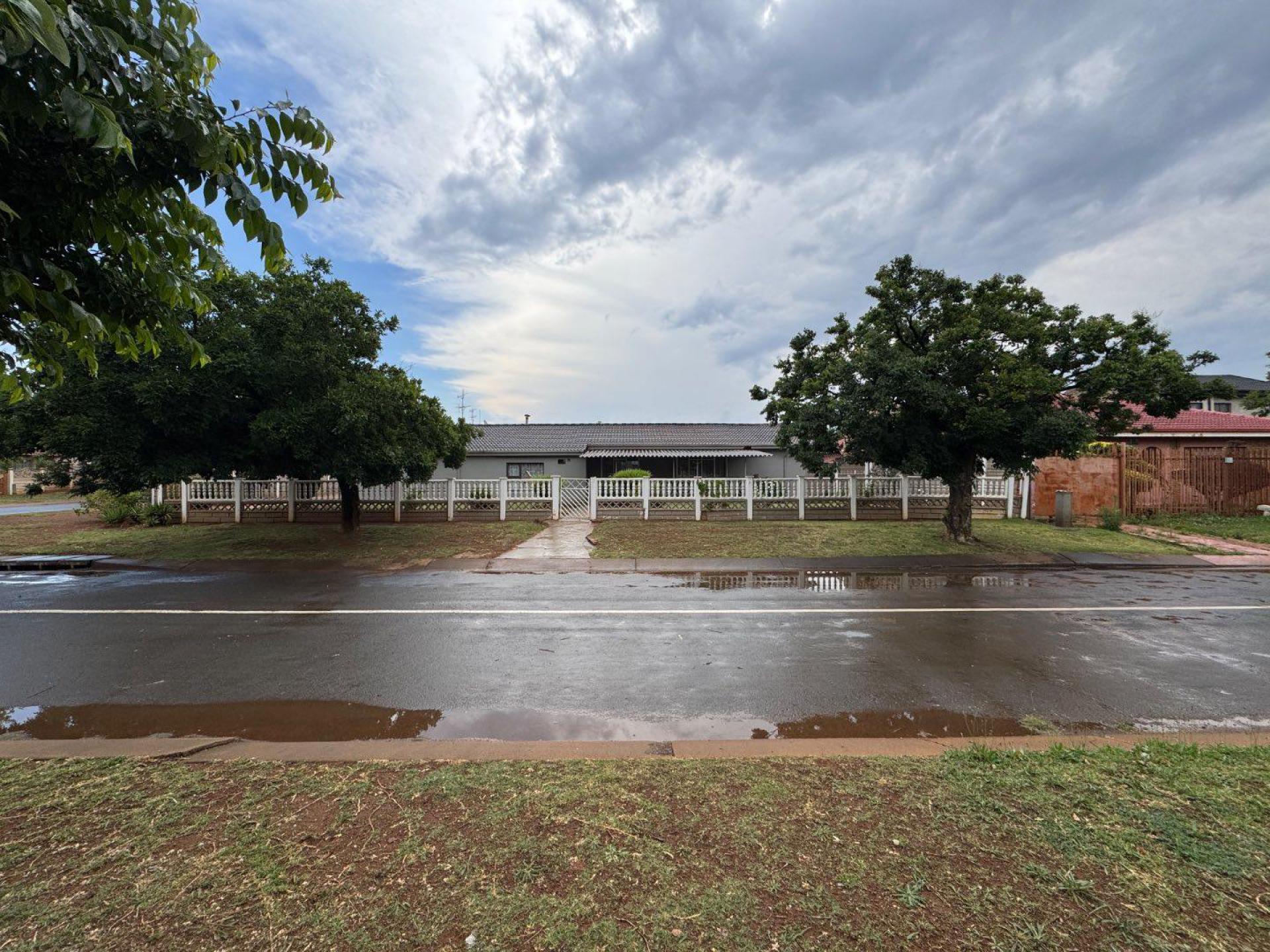  of property in Ennerdale South