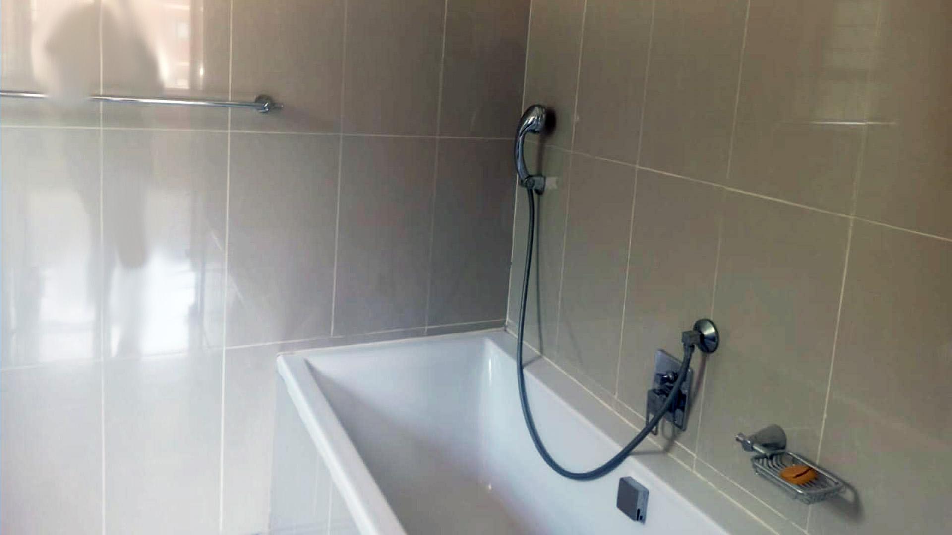 Main Bathroom of property in Amanzimtoti 
