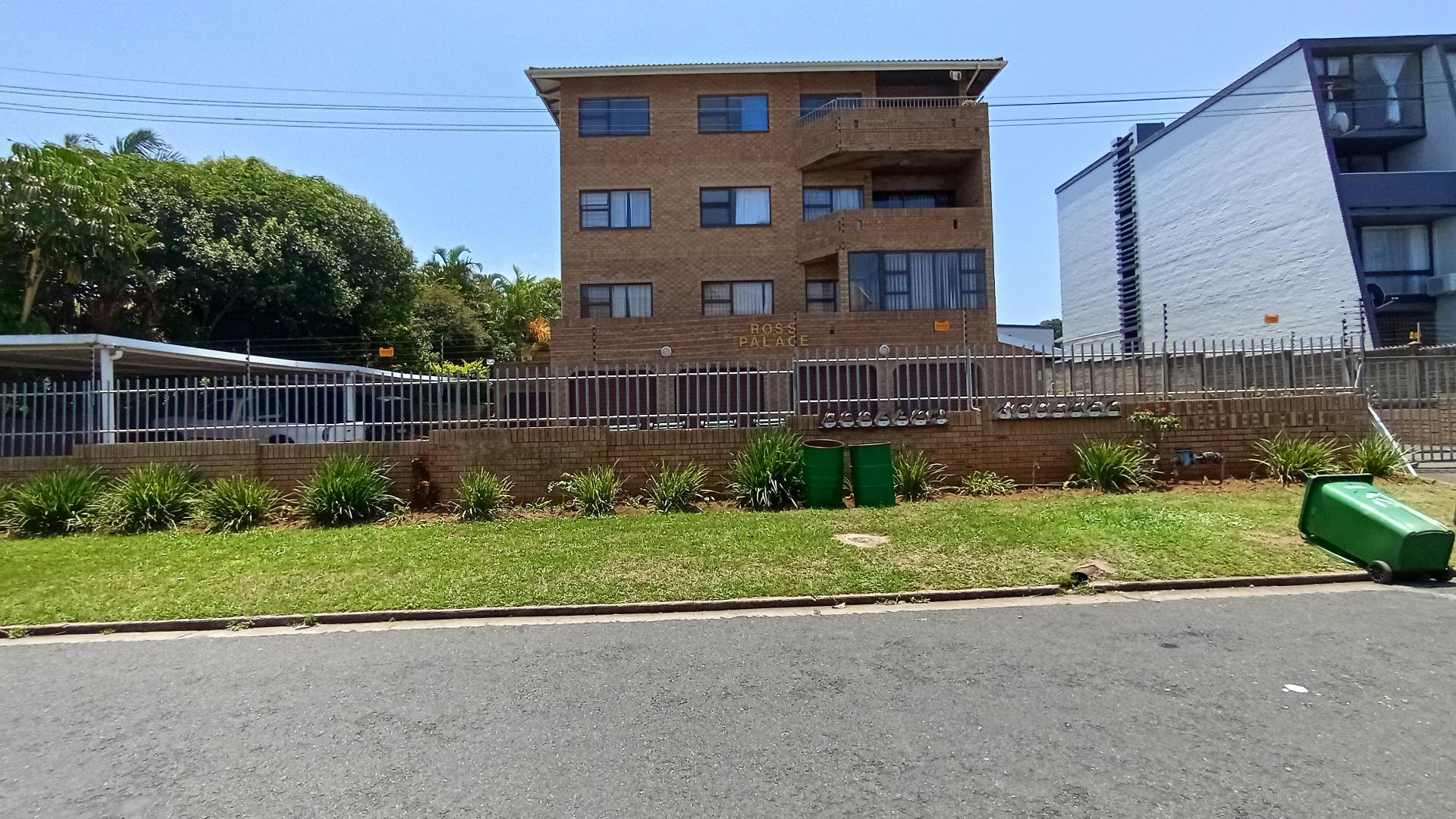 Front View of property in Amanzimtoti 