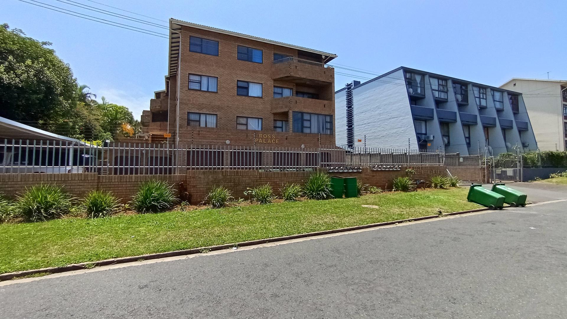 Front View of property in Amanzimtoti 