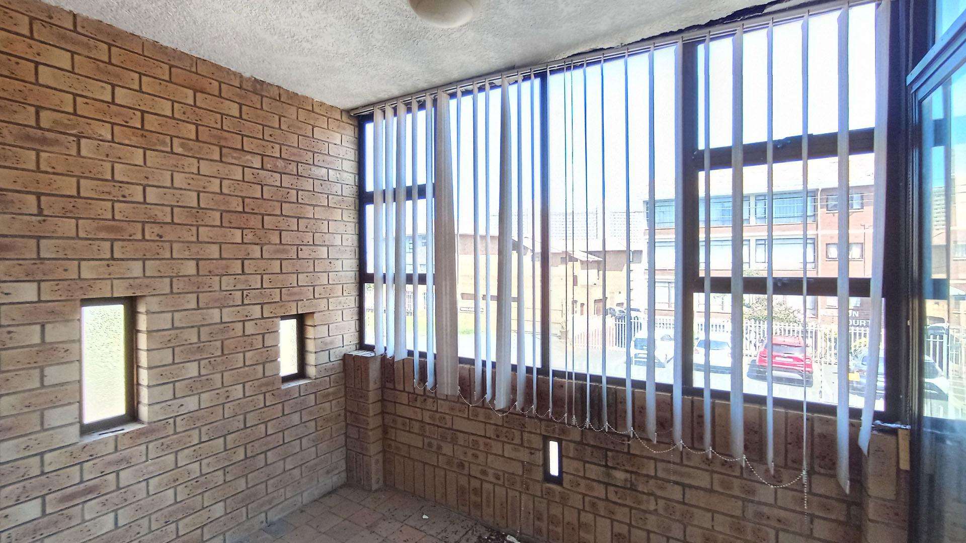 Spaces - 5 square meters of property in Amanzimtoti 