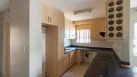 Kitchen - 9 square meters of property in Amanzimtoti 