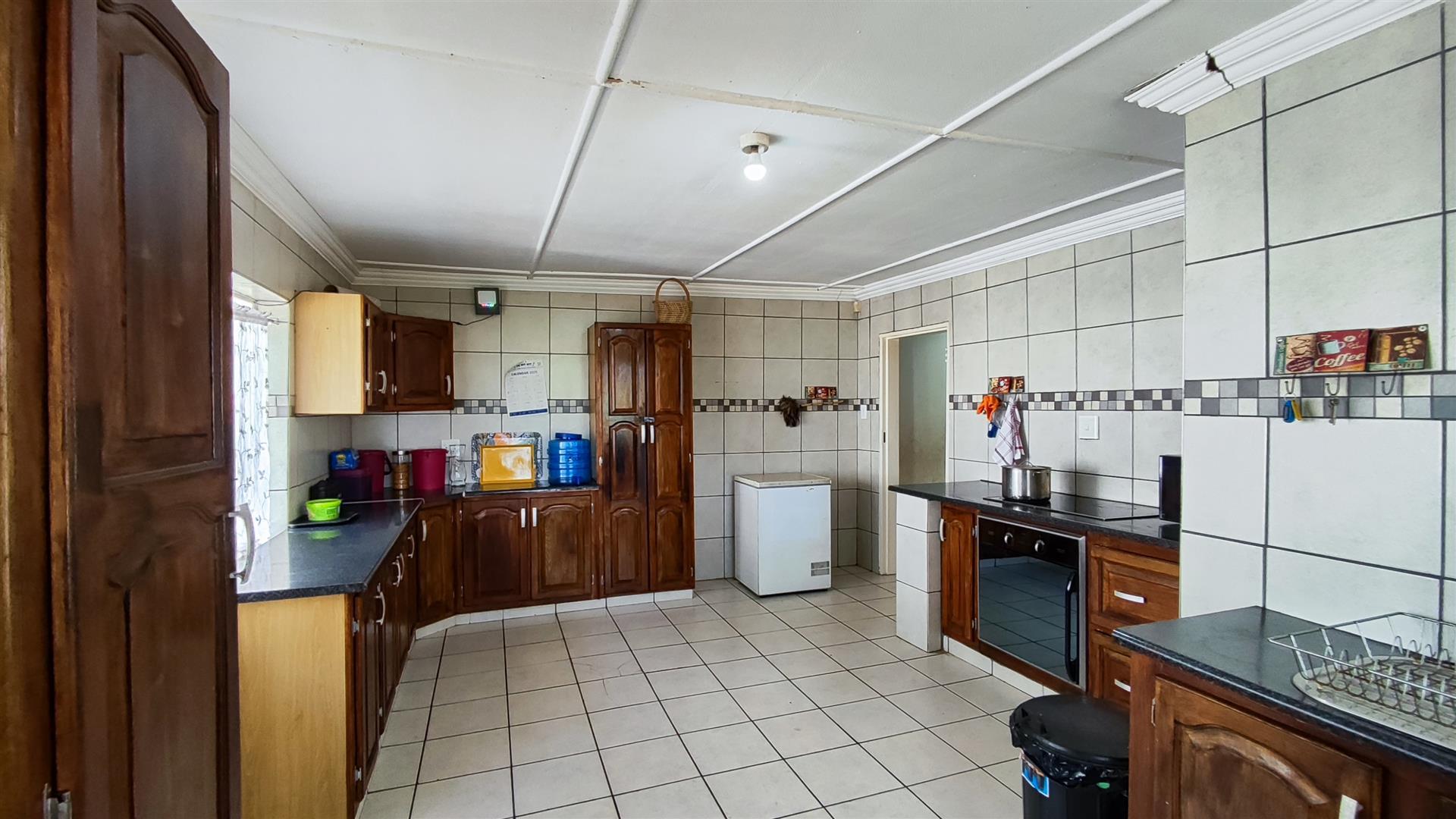 Kitchen - 29 square meters of property in Spaarwater