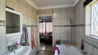 Main Bathroom - 6 square meters of property in Spaarwater