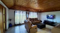 Lounges - 22 square meters of property in Spaarwater