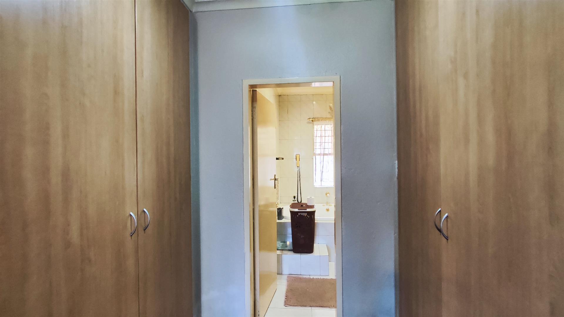 Spaces - 47 square meters of property in Edleen