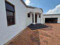  of property in Glenvista