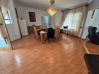  of property in Glenvista