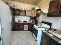  of property in Alan Manor