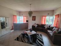  of property in Alan Manor