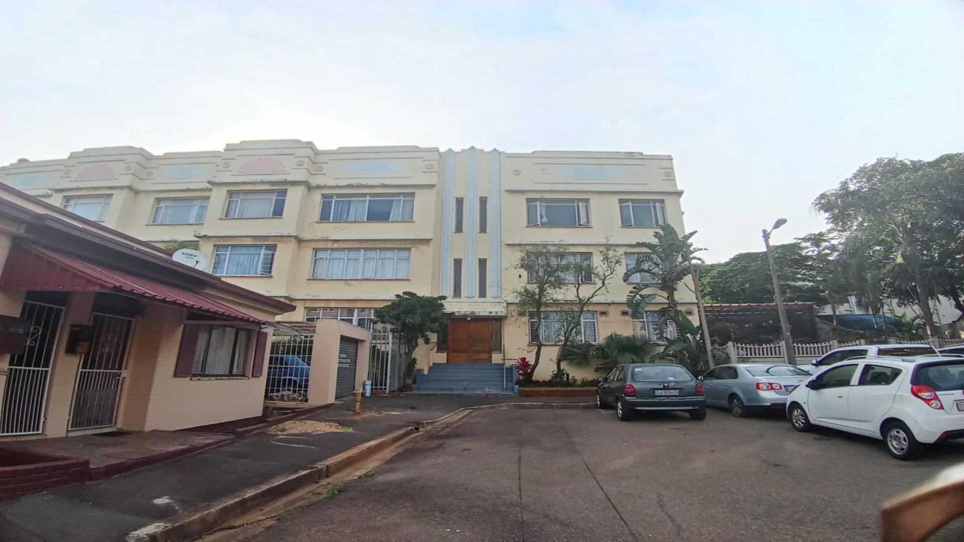 Front View of property in Durban Central
