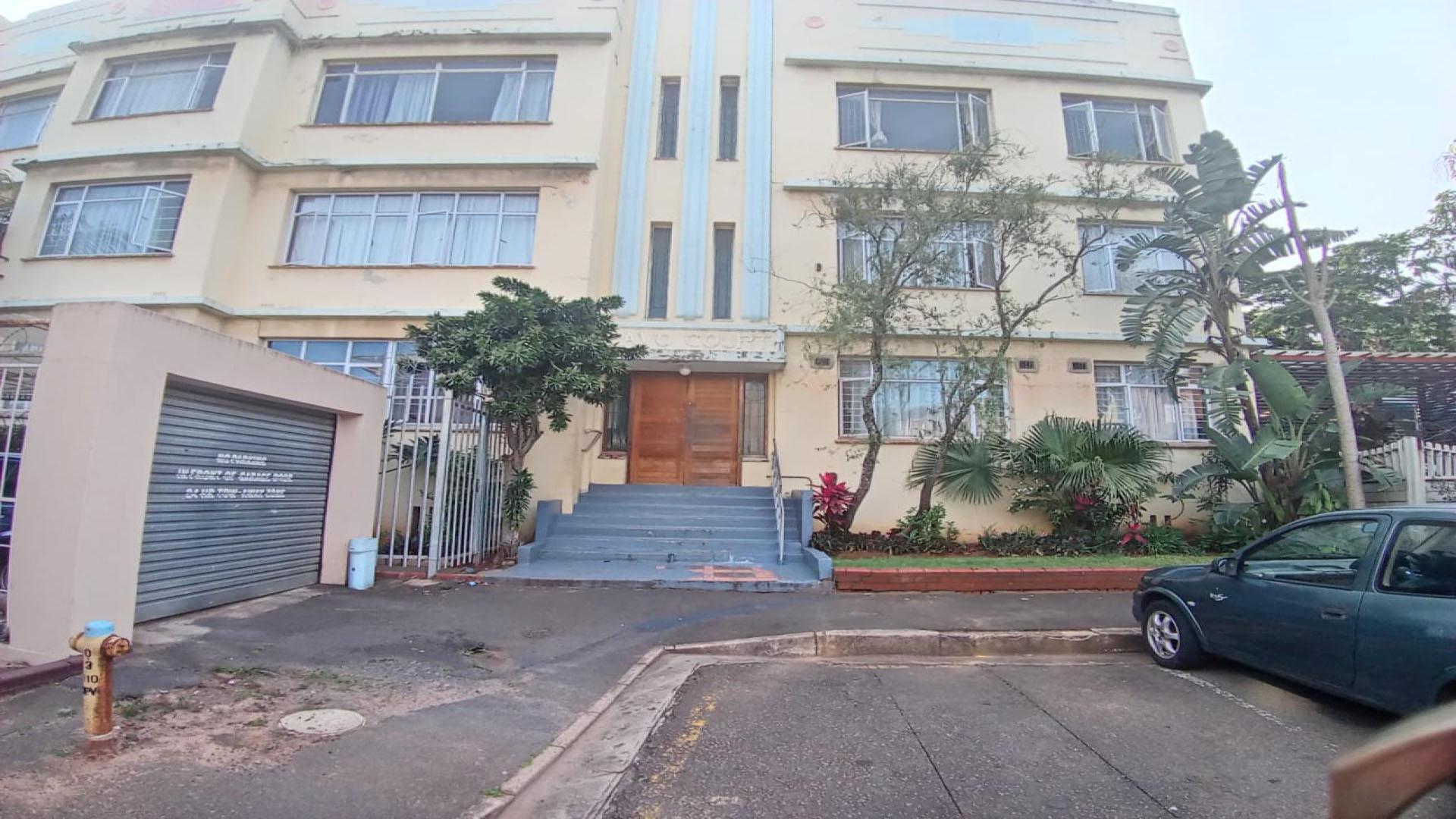 Front View of property in Durban Central