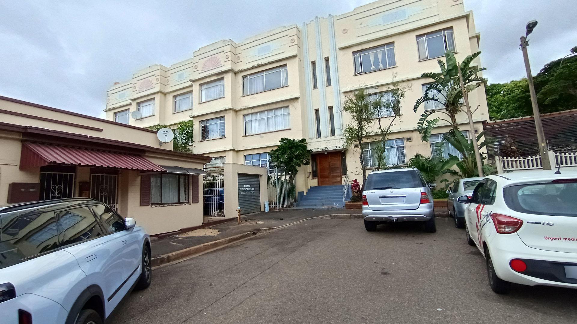 Front View of property in Durban Central