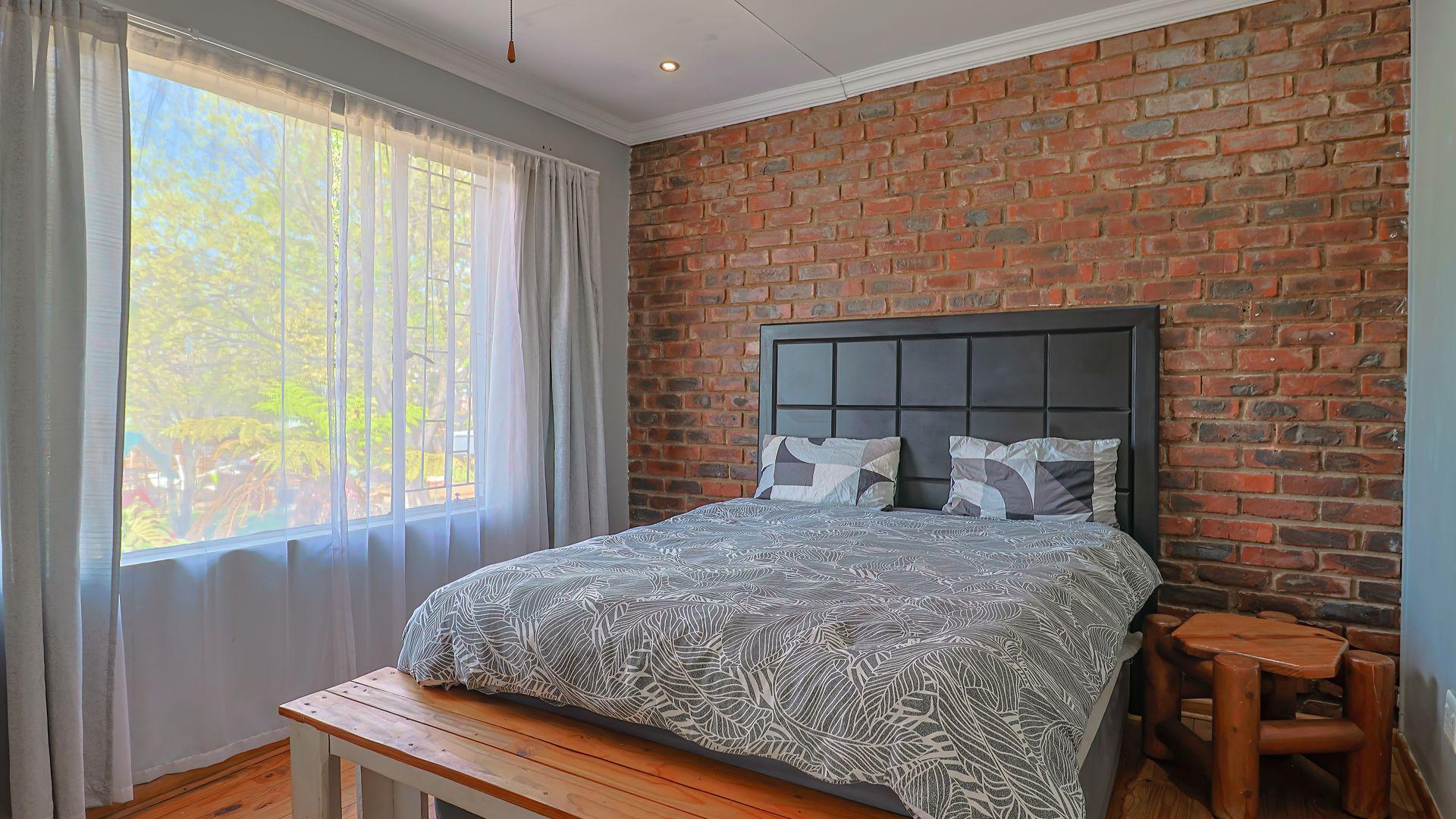  of property in Pierre van Ryneveld