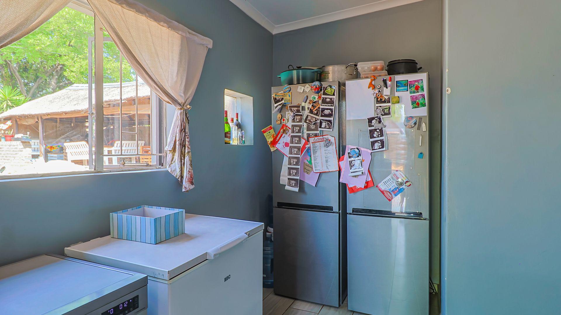  of property in Pierre van Ryneveld