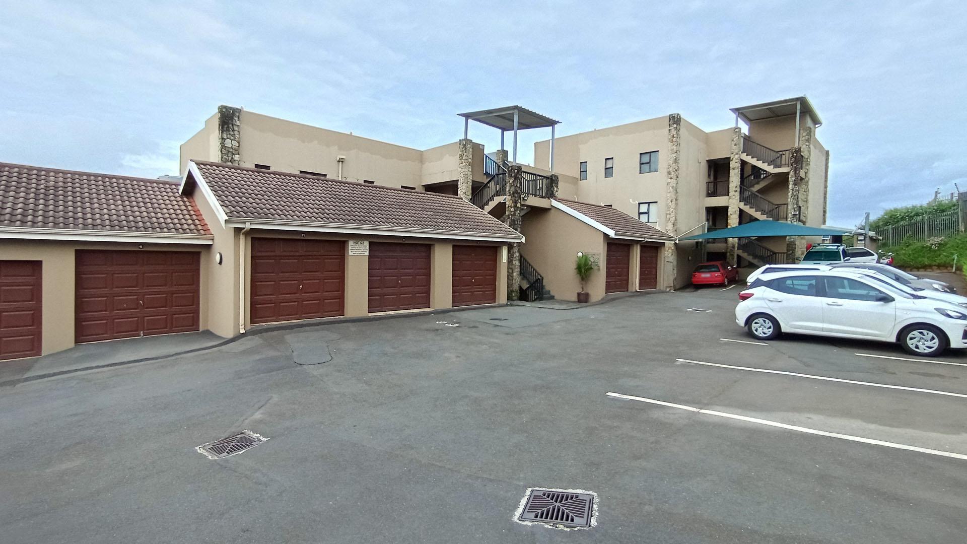 Front View of property in Westbrook