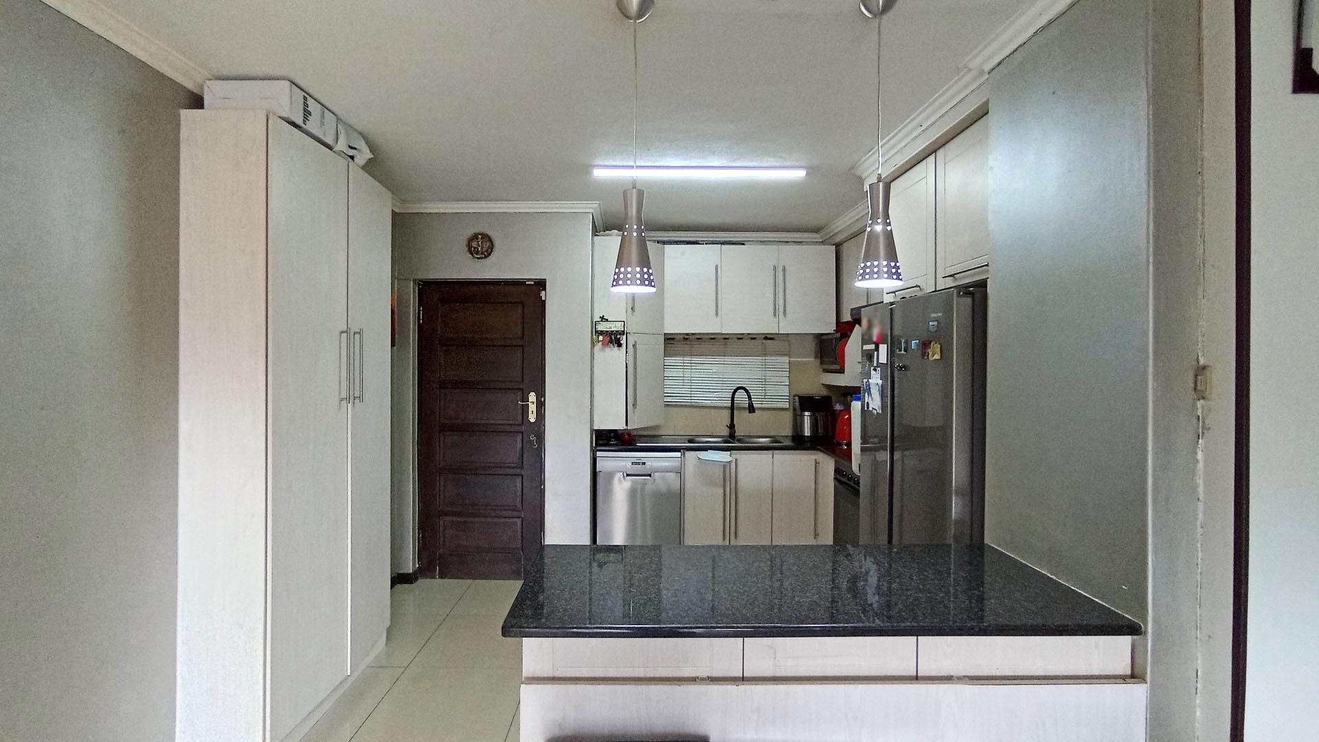 Kitchen - 12 square meters of property in Westbrook