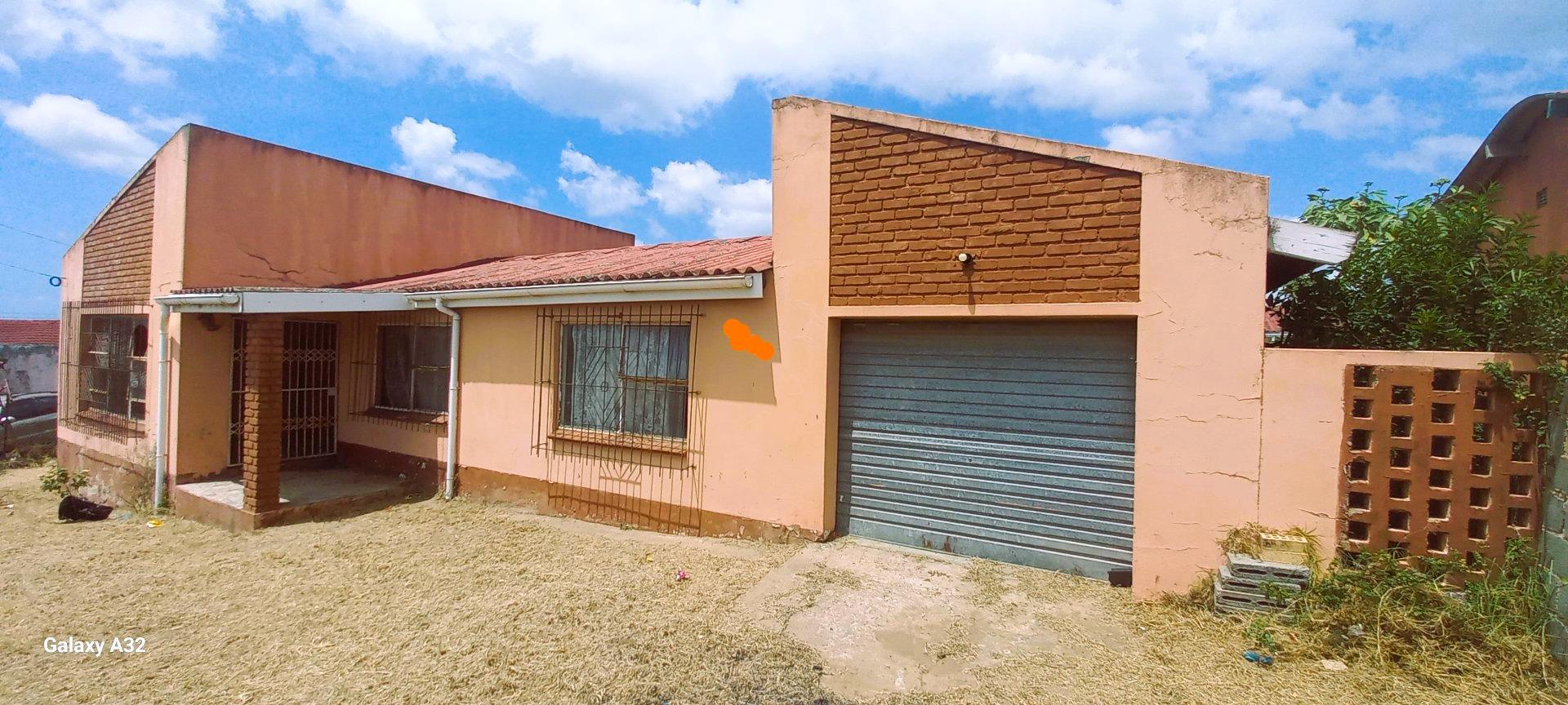 of property in Mdantsane