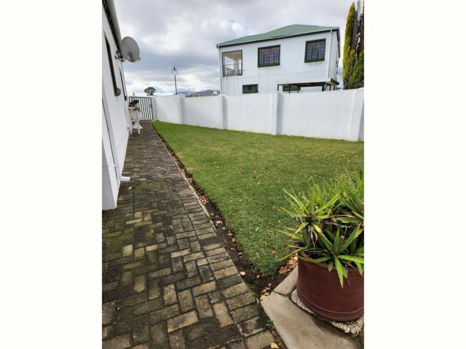 3 Bedroom House for Sale For Sale in Volksrust - MR699435