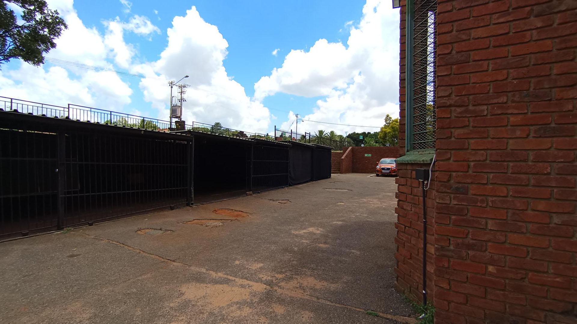 Front View of property in Eldoraigne