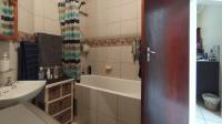 Bathroom 1 - 6 square meters of property in Eldoraigne