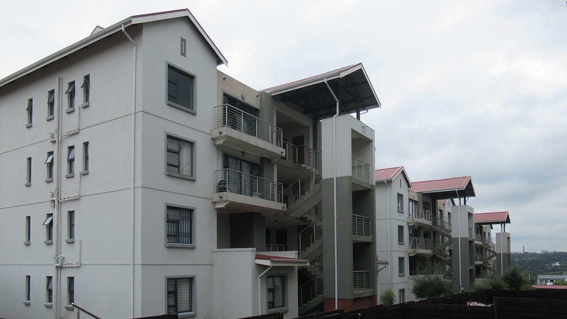 Front View of property in Westlake View