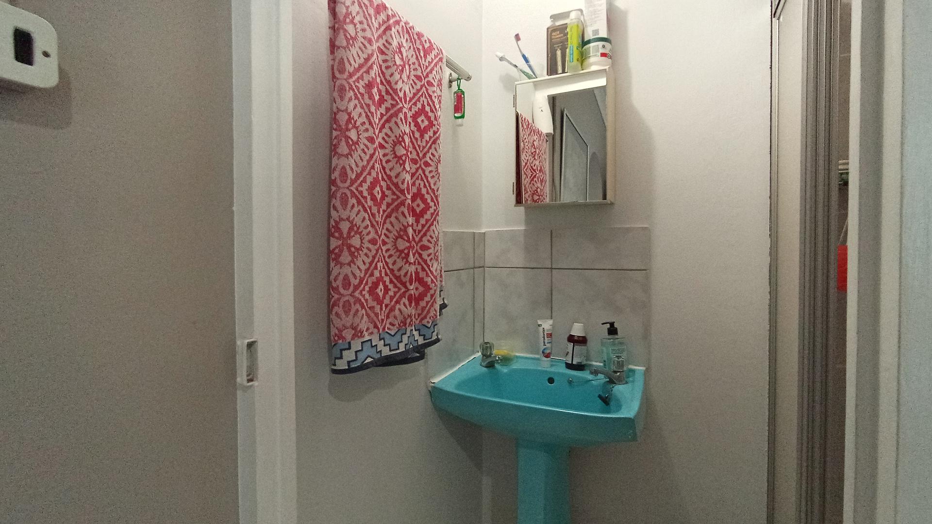 Bathroom 1 - 13 square meters of property in Warner Beach