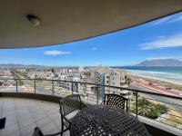  of property in Bloubergstrand