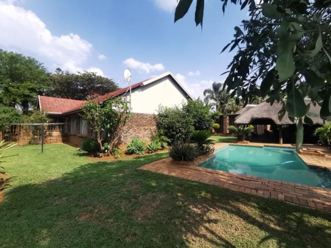 6 Bedroom House for Sale For Sale in Theresapark - MR699483