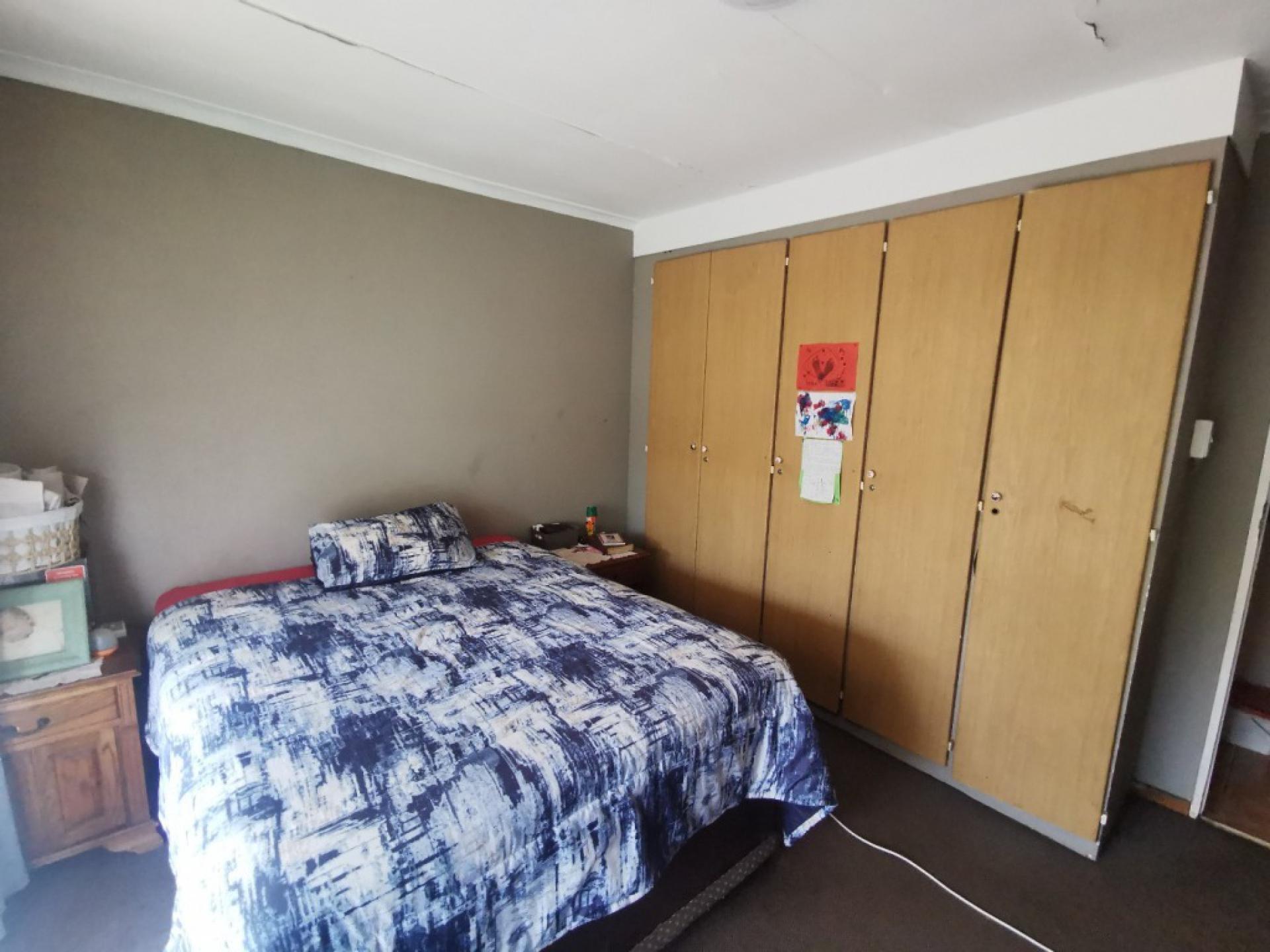  of property in Theresapark