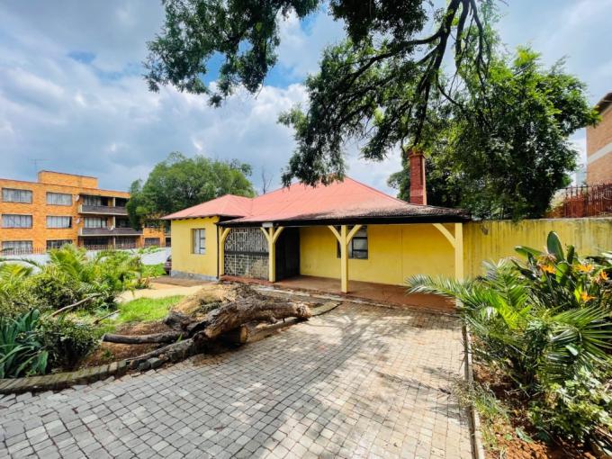 8 Bedroom House for Sale For Sale in Lorentzville - MR699501