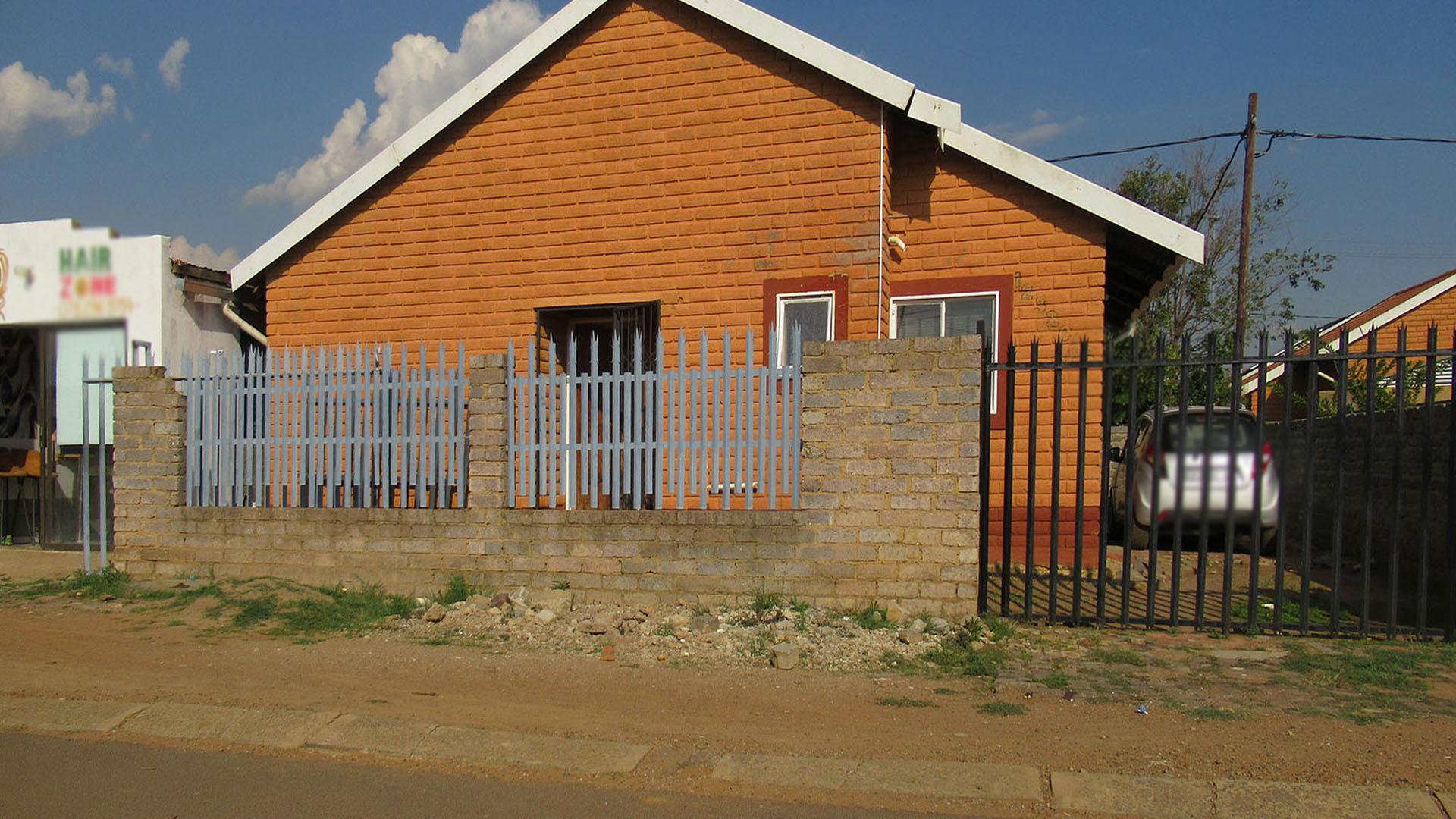 Front View of property in Evaton West